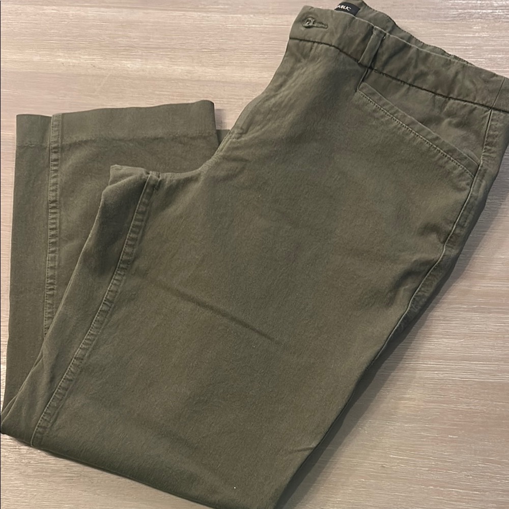 Banana republic crop pants army green color‎